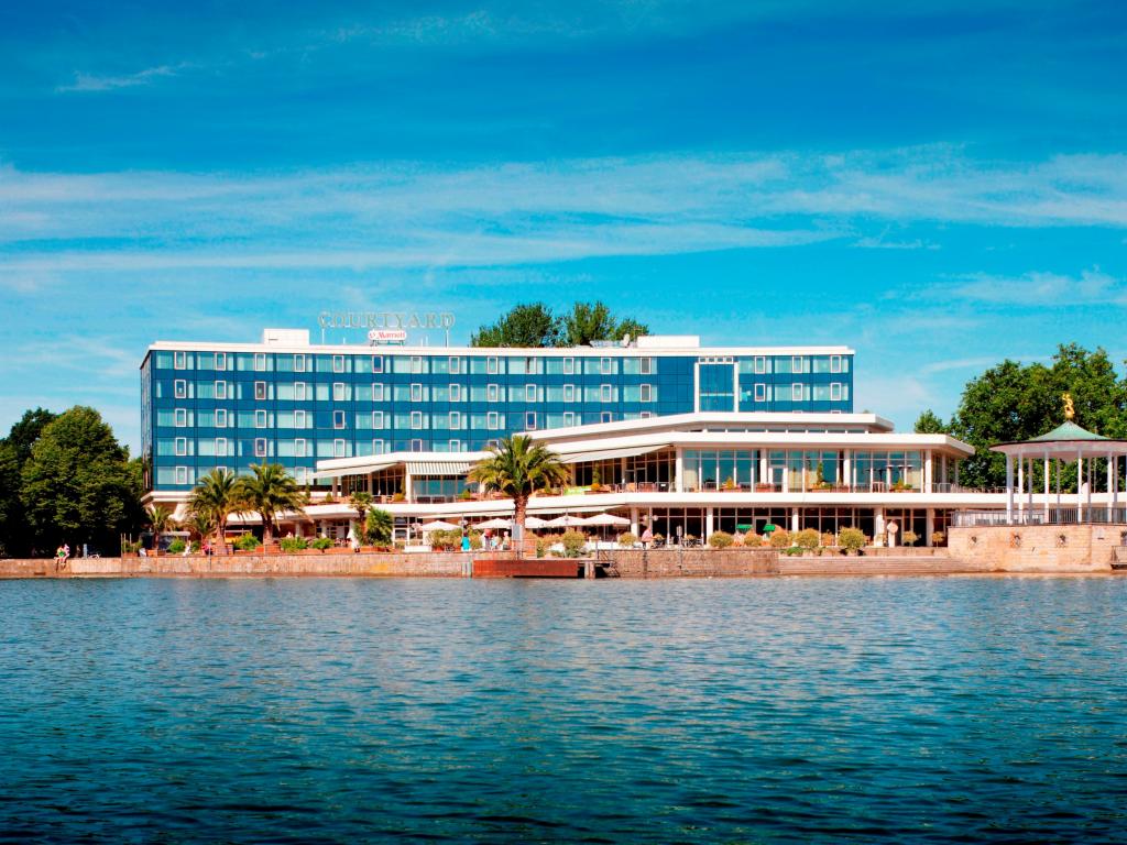 Courtyard by Marriott Hannover Maschsee #1